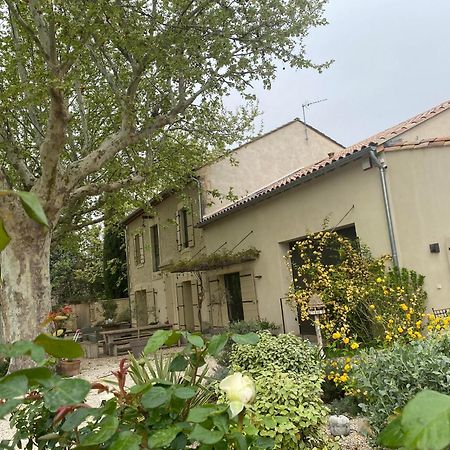 Gite du Mas de la Finière Châteaurenard Esterno foto