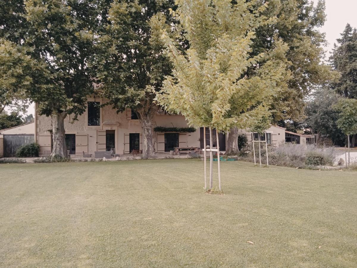 Gite du Mas de la Finière Châteaurenard Esterno foto