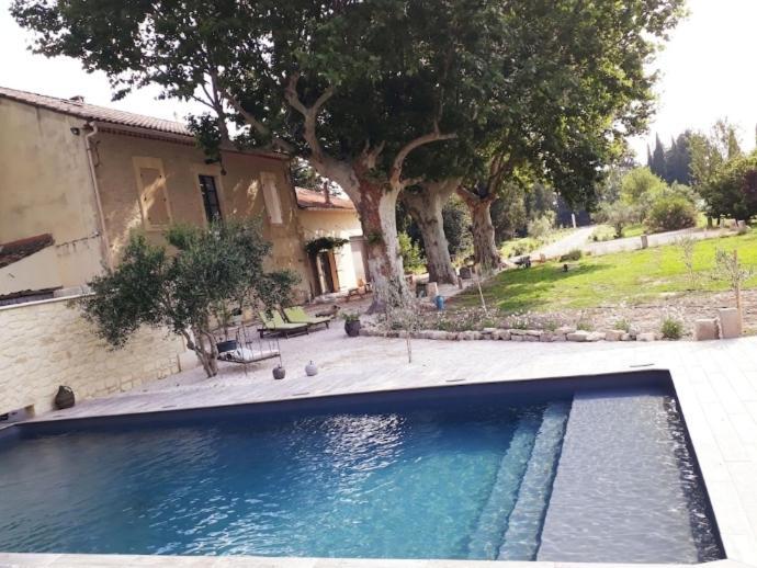 Gite du Mas de la Finière Châteaurenard Esterno foto